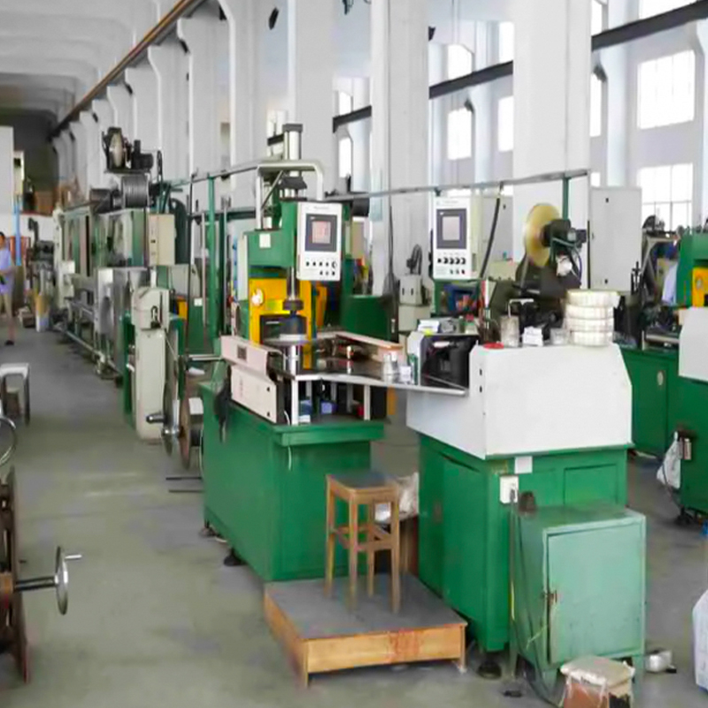 Kabel Kuasa Bertebat XLPE/PVC untuk Voltan Ternilai 0.6/1kV